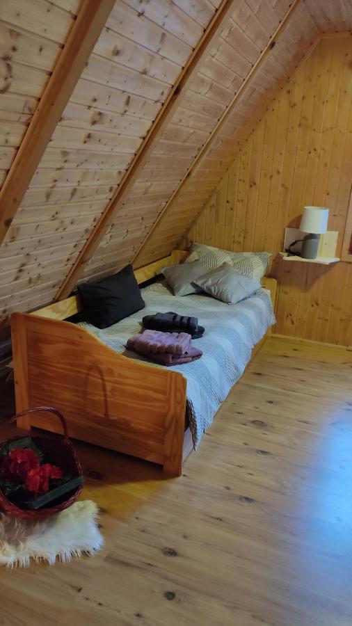Vila Kuca Za Odmor "Med Strmci" Zlobin Exteriér fotografie